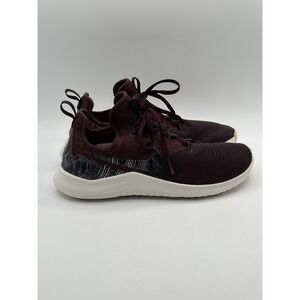 Nike Women's Free TR 8 Print Burgundy Crush size 10